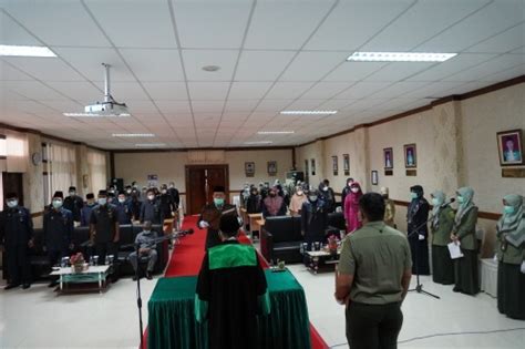 PELANTIKAN DAN PENGAMBILAN SUMPAH JABATAN FAKHRIADI SH MH SEBAGAI