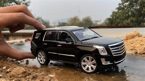 Cadillac Escalade Diecast Model