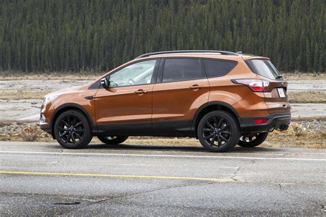 2017 Ford Escape Titanium - Autos.ca