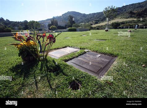 Celebrity Final Resting Places Forest Lawn Memorial Park Hollywood