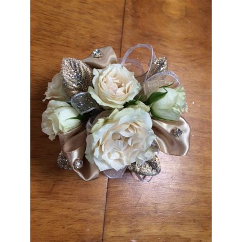 Elegant Prom Wrist Corsage Spring Florist Free Delivery Flowers In