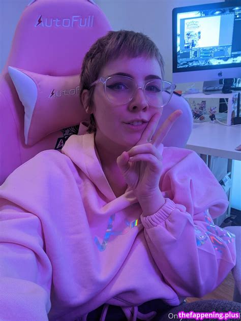 Katiesimrell Simrell Nude OnlyFans Photo The Fappening Plus