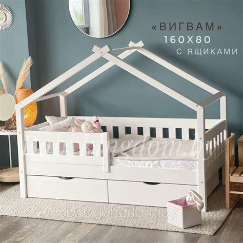 Купить односпальную кровать без ящиков из массива сосны | «Марта» 90х200