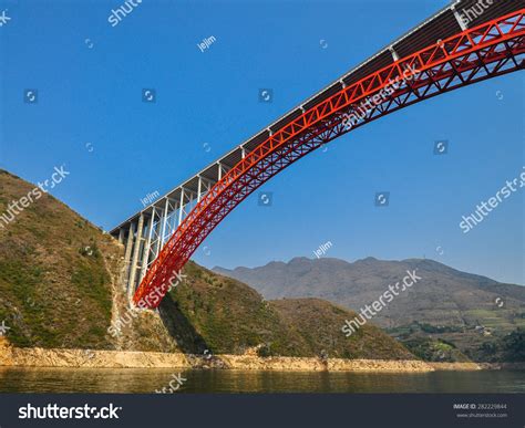 Spandrel Deck Arch Bridge Over Daning Stock Photo 282229844 Shutterstock