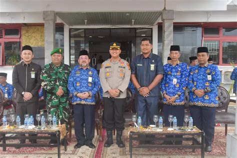 SELAMAT YAH PNS TNI DAN POLRI AKAN TERIMA TUNJANGAN HINGGA RP1 8 JUTA