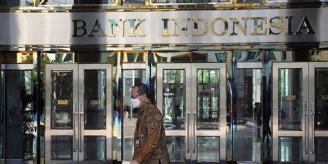 indonesia central bank maintains benchmark rate  expected wsj