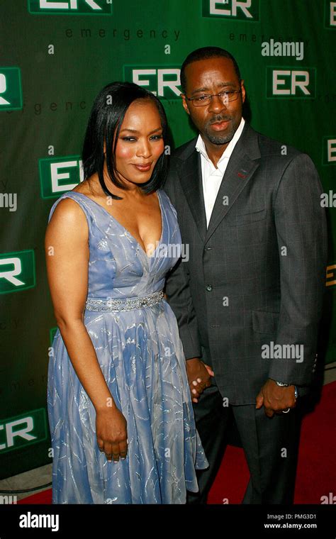 Angela bassett with husband hi-res stock photography and images - Alamy