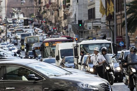 Roma seconda città al mondo per ore sprecate nel traffico