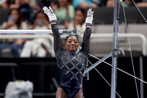 Simone Biles Entre Dans Lhistoire Avec Le 8e Titre National Du