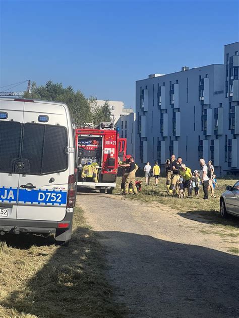 Pożar w bloku na osiedlu Kryształowa Zapaliły się śmieci Kurier Lubelski