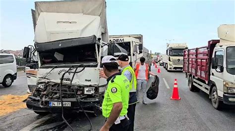 Tem Otoyolu nda 10 aracın karıştığı zincirleme kaza