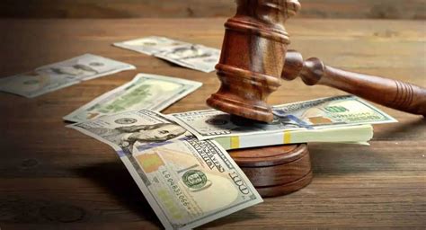 Comprehensive Guide to Choosing a Bankruptcy Attorney | Debt.com