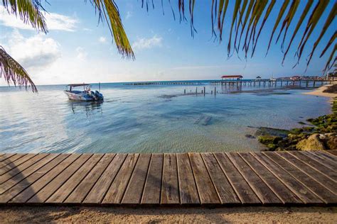 The Most Popular Islands (Cayes) of Belize