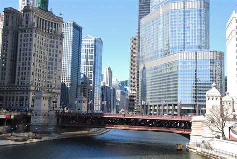 Dusable Bridge Dusable Bridge Over The Chicago River Chic Adam