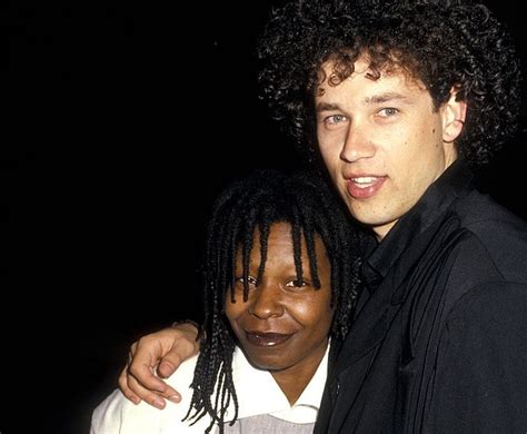 Whoopi Goldberg Married after Three Divorces? Gay Rumors & Spouses