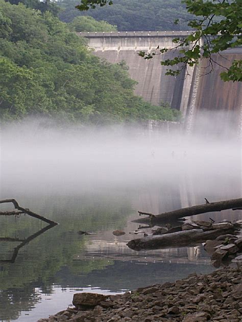 Norris Dam State Park, a Tennessee park located near Clinton, Corryton ...