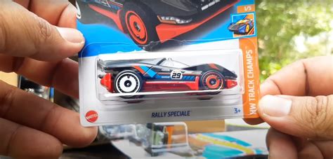Inside The Hot Wheels Case B Mercedes Benz Sl Super Treasure Hunt Is Here Autoevolution