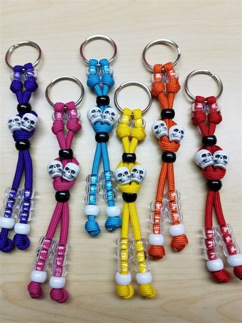 Paracord Skull Bead Lucky Keychain Beaded Skull Pony Bead Crafts