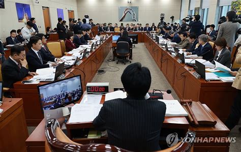 기재위 등 10개 상임위 국감文정부 통계조작 의혹 공방 나무뉴스