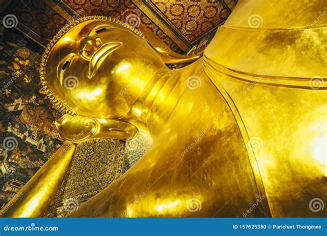 Reclining Buddha Wat Pho . Reclining Buddha Gold Statue Stock Photo ...