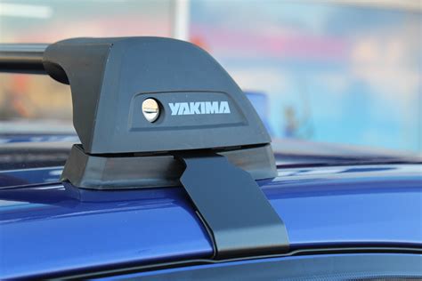 Yakima Aero Flushbar Black Bar Roof Rack For Toyota Yaris Cross Xp