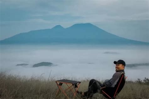 Hanya 10 Ribu Kamu Bisa Menikmati Keindahan Puncak Peuyeum Sukabumi