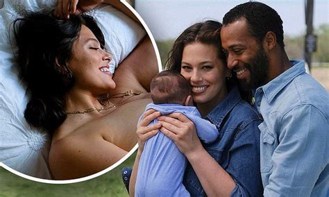 Ashley Graham Poses Naked For Elle Magazine Ashley Graham Elle Magazine Ashley