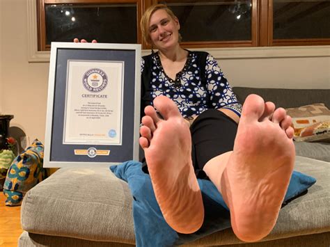 Houston Woman Breaks Guinness World Record For Largest Feet