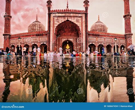 A Mosque in Delhi . Jama Masjid Editorial Stock Image - Image of masjid, mosque: 160667434