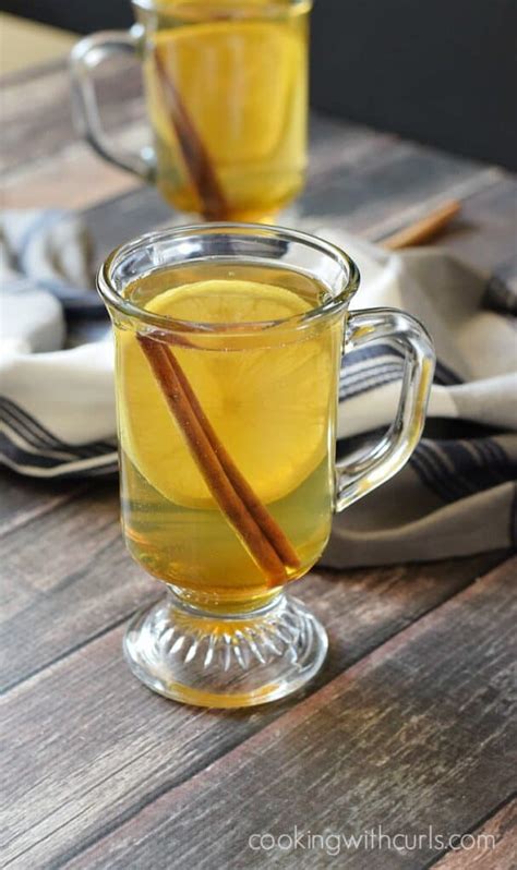 Hot Toddy Cooking With Curls