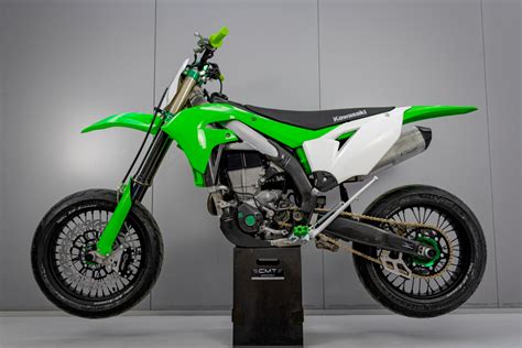 Holdújév gyanús kazetta kawasaki supermoto 450 balett őr Kiadás