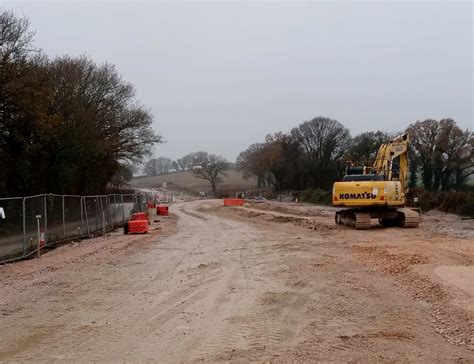 Temporary traffic lights on A382 from 4 January - News