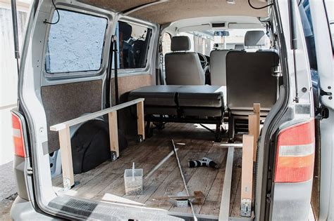 Campervan Selbstausbau Das Bett Im VW T5 Transporter Take An