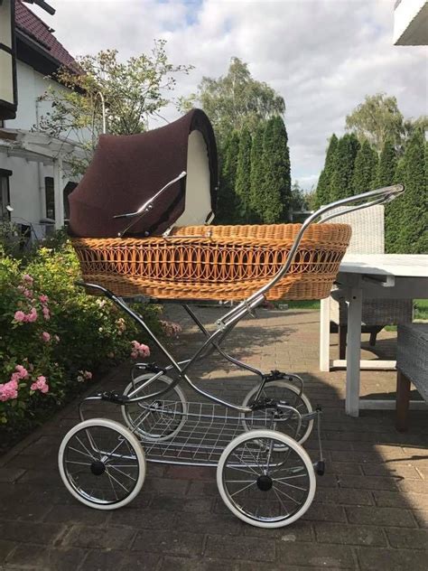 Historische Kinderwagen Deeyrafauzee