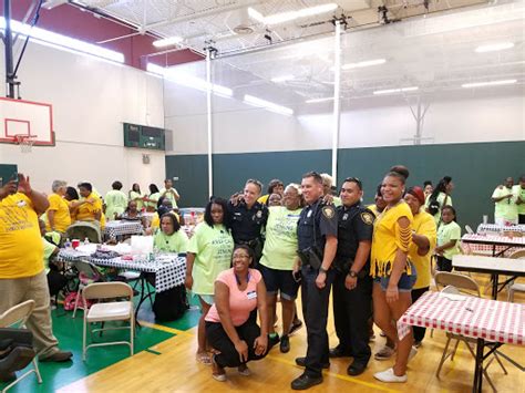 Community Center «Eugene McCray Community Center Park», reviews and ...