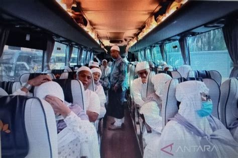 Kloter Pertama Jamaah Haji Jambi Tiba Minggu Dinihari Antara News