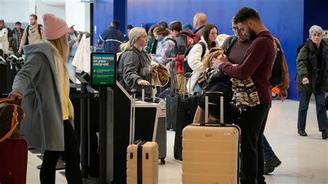 Inflation affecting travel? Tourists adjust plans as prices increase