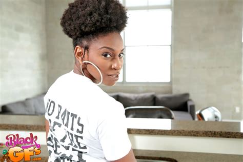 Bugatti Bubblez Porn Pic