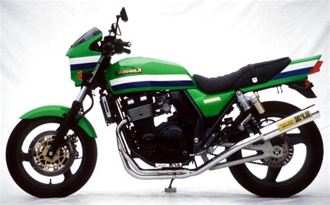 Kawasaki zrx 400 фото