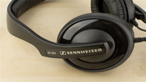 Sennheiser HD 202 II Review - RTINGS.com