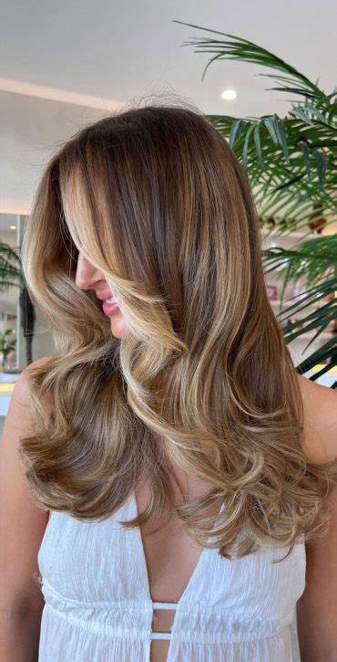 33 Brown Hair Illuminated Blonde Highlights Ideas 90s Soft Balayage Effect