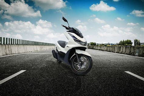 Honda Pcx Ehev Images Check Out Design Styling Oto