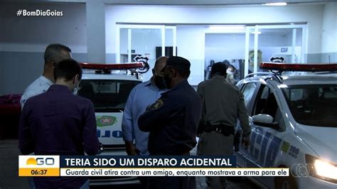 Guarda Civil Preso Suspeito De Atirar Acidentalmente Na Cabe A De