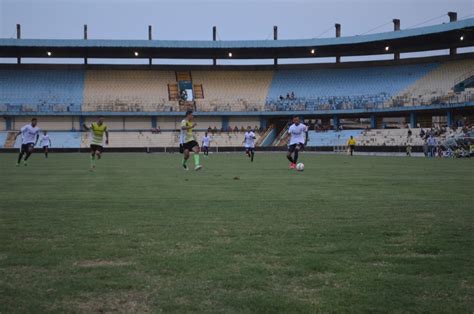 Curtinha S O Francisco Marca Jogo Treino Contra Equipe Amadora S O