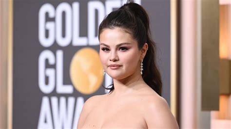 Selena Gomez destinará los ingresos de su empresa Rare Beauty a los