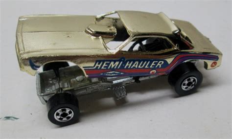 Mattel Hot Wheels Gold Hemi Hauler Car Nm Mt Condition Nice No Reserve