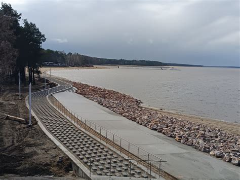 Nad Zalewem Sulejowskim Praca Wre Tak Zmienia Si Pla A I Tereny