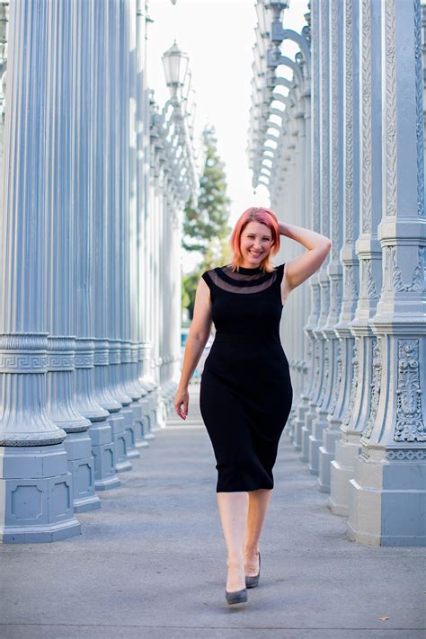 dresses for pear shaped bodies 4