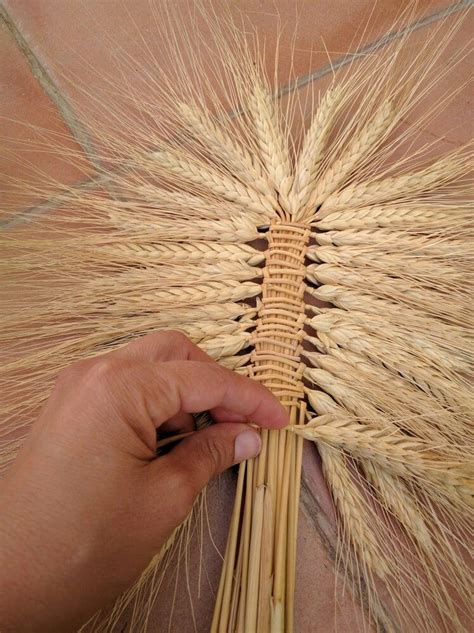 Pin By Ula Licwinko On Niwa Dekoracje In Straw Weaving