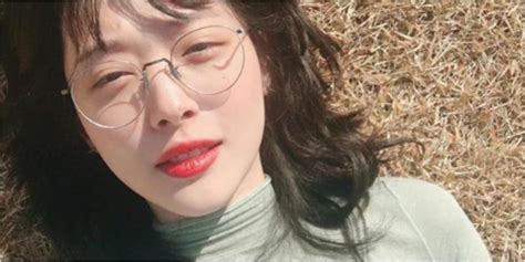 Sulli Takes Over Headlines For A New Set Of Braless Photos Allkpop